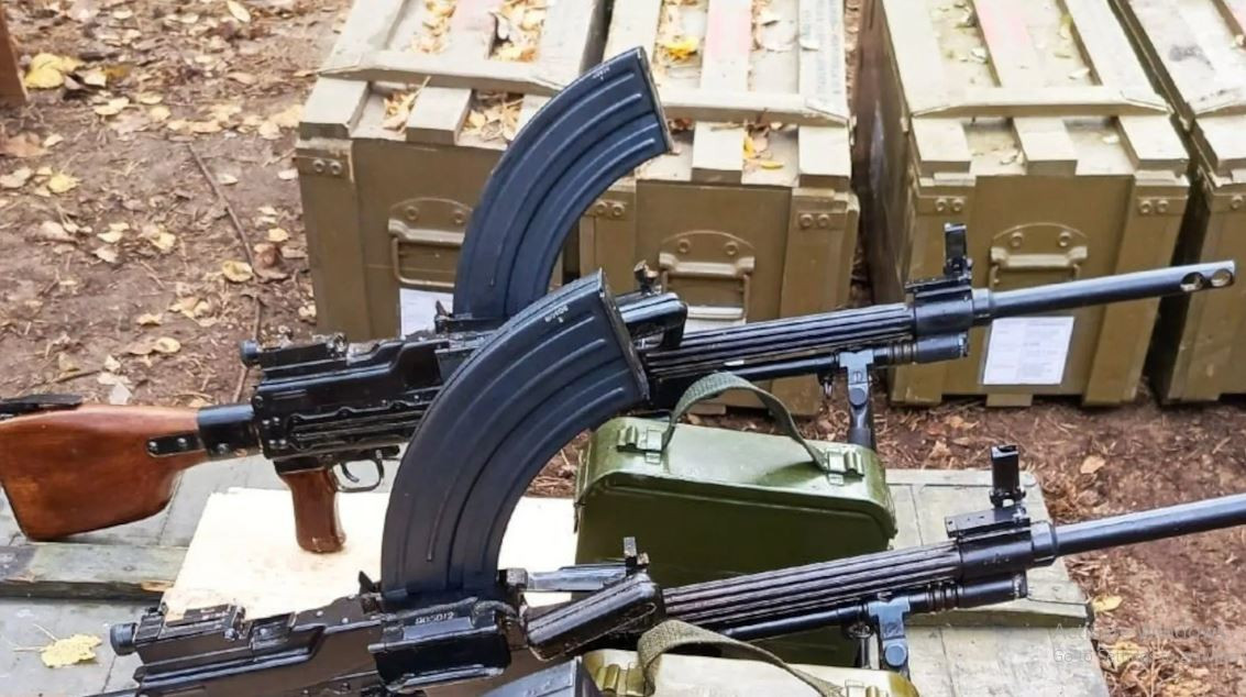 Mẫu súng máy mới này của Triều Tiên đã bỏ sử dụng thiết kế tiếp đạn hỗn hợp, một thiết kế được cho là phức tạp và không cần thiết như trên khẩu Type 73. Còn những khẩu súng máy Type 73 đã dần bị loại khỏi biên chế Quân đội Triều Tiên và chúng bắt đầu được xuất khẩu.