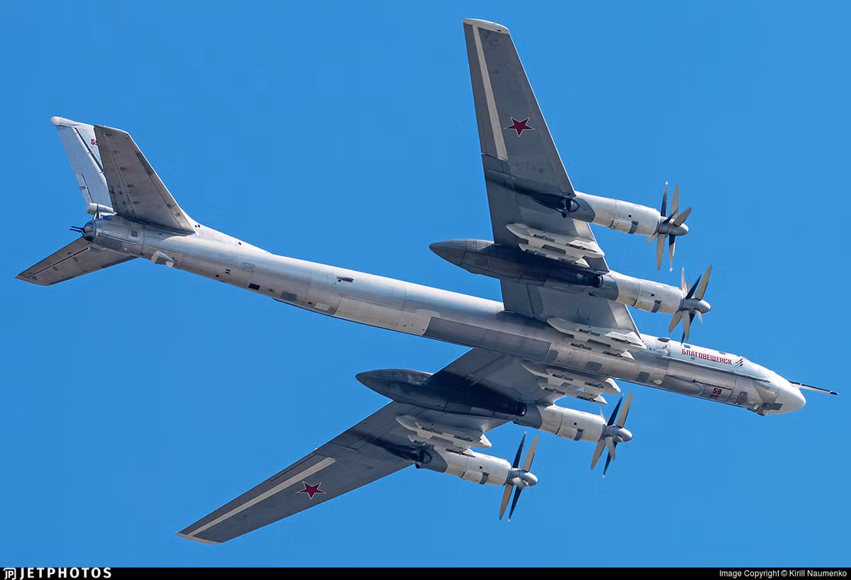 Theo thông tin từ Bộ Quốc phòng Nga, vào tuần trước, một cặp máy bay ném bom Tu-95MS nâng cấp, đã thực hiện chuyến bay theo lịch trình trên vùng biển quốc tế của Biển Nhật Bản và Tây Bắc Thái Bình Dương.