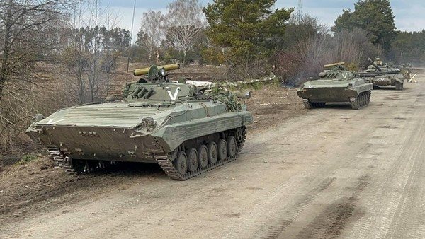 Theo thông tin, vào sáng sớm ngày 27/2, Alexei Kulba, người đứng đầu Cơ quan quản lý nhà nước Kyiv của Ukraine, đã đăng một thông điệp qua tài khoản mạng xã hội của mình rằng, trận chiến giành sân bay Vasilykov gần Kyiv, vẫn đang diễn ra quyết liệt.