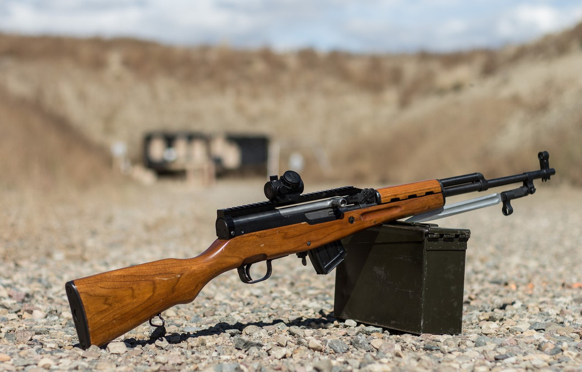 “CKC là một khẩu súng trường bán tự động thời đại mới, nó là một vũ khí khá tốt và đáng tin cậy vào năm 1947, vì các kỹ sư đã có gần bảy năm để chuẩn bị vũ khí này cho các cuộc thử nghiệm trong quân đội”; Kozulin cho biết thêm.