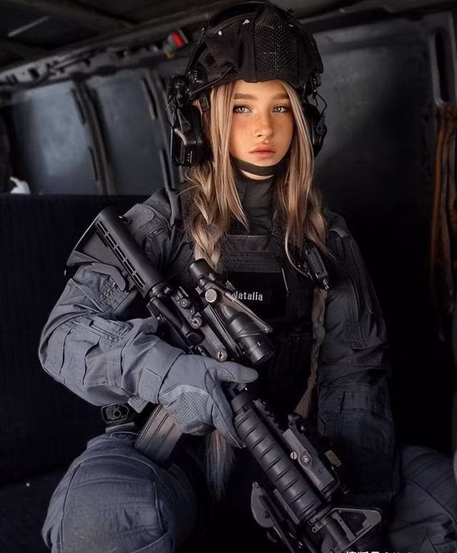 Kiều nữ trong Quân đội Israel: Xinh đẹp và cực kỳ gợi cảm - Hình 6 Kieu nu trong Quan doi Israel: Xinh dep va cuc ky goi cam-Hinh-6