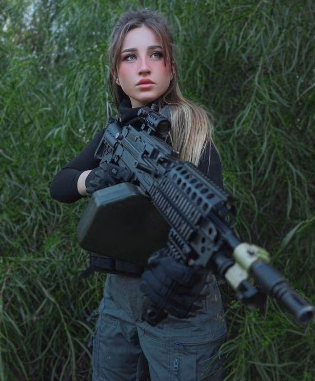 Kiều nữ trong Quân đội Israel: Xinh đẹp và cực kỳ gợi cảm - Hình 3 Kieu nu trong Quan doi Israel: Xinh dep va cuc ky goi cam-Hinh-3