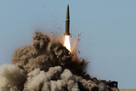 Chưa hết, ác mộng với những UAV Akinci còn là những hệ thống tên lửa đạn đạo Iskander của Nga hoặc các loại tên lửa hành trình khác phóng từ máy bay chiến đấu; với kiểu tiến công “phẫu thuật”, thì chắc chắn không chỉ UAV Akinci mà cả UAV TB2 cũng sẽ bị phá hủy ngay giây phút đầu tiên của cuộc chiến.