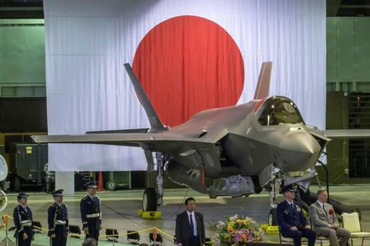 Ngoài ra, một số đồng minh của Mỹ cũng đang mua máy bay chiến đấu F-35 vào Lực lượng Không quân của họ. Nhìn chung, có ít nhất 13 quốc gia hiện đã mua F-35 hoặc có kế hoạch mua loại máy bay chiến đấu tàng hình thế hệ thứ năm này.