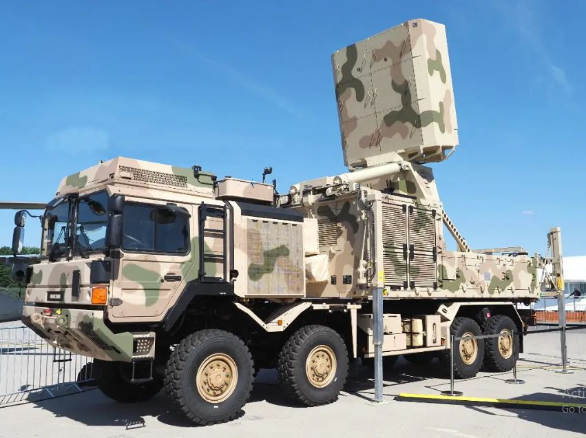 Röpcke cũng khẳng định, đài radar của hệ thống phòng không IRIS-T bị phá hủy không phải là “mục tiêu giả bằng cao su” hay “hình nộm”. Ông làm rõ điều này khi trả lời câu hỏi liệu việc đặt radar ở ngoài khu vực trống trải, không được ngụy trang có phải là điều tốt hay không.