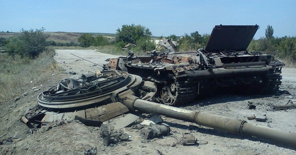 Mặc dù phiên bản T-80BVM được coi là một trong những loại xe tăng được bảo vệ tốt nhất, nhưng tháp pháo đã bị thổi tung ra khỏi thân xe và văng ra phía sau hàng chục mét; chính từ đó mới xác định được nguồn gốc chiếc xe tăng.