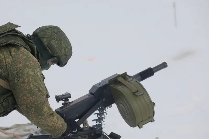 Mặt trận Sumy sẽ trực tiếp làm rung chuyển toàn bộ hệ thống phòng thủ quân sự của Ukraine, Kiev sẽ phải đối mặt với khó khăn về quân sự ở phía bắc và phía đông. Rất có thể hướng này sẽ là hướng tấn công chính trong cuộc tấn công mùa hè tới đây của quân đội Nga. (nguồn ảnh Military Review, Sputnik, Kyiv Independent, Sohu). 