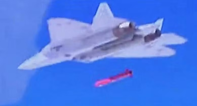 Trong một hoạt động chiến đấu diễn ra từ năm 2022, máy bay Su-57 của Nga đã phóng 2 tên lửa không đối không tầm xa R37M từ khoảng cách 217 km và bắn hạ thành công một máy bay chiến đấu Su-27 và một chiếc cường kích Su-24 của Ukraine.