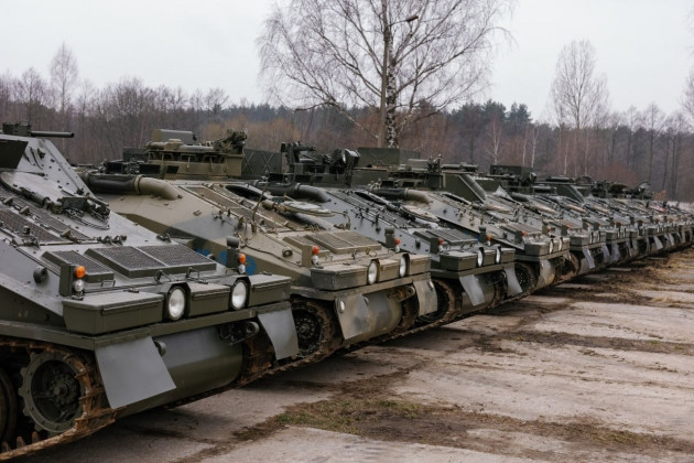 Về vấn đề này, một số dư luận cho rằng, cuộc khủng hoảng ở Ukraine đã tròn một năm trôi qua, giai đoạn này, Ukraine nhận được sự hỗ trợ toàn diện của Mỹ và NATO, kể cả viện trợ vũ khí, huấn luyện quân đội, nhưng Ukraine không hoàn toàn đảo ngược tình thế. 