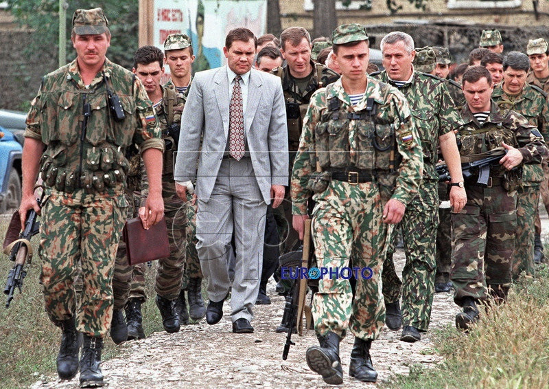 Tổng thống Kadyrov con đã lợi dụng tình hình an ninh phức tạp tại Chechnya và đề xuất thành lập "Tiểu đoàn phía Bắc" và "Tiểu đoàn phía Nam", với tổng quân số khoảng 1.200 người, chuyên đảm bảo an ninh cho vùng lãnh thổ Chechnya.