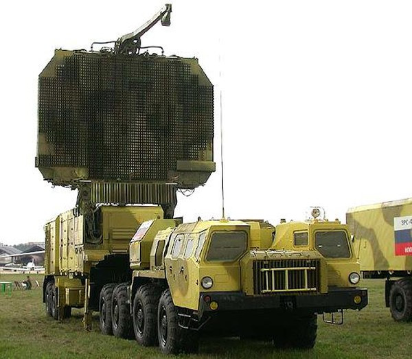 S-300PM-2 là hệ thống phòng không cải tiến mới nhất của Nga, được trang bị trạm radar đa chức năng và một hệ thống phát hiện và theo dõi các mục tiêu tàng hình trên không. 