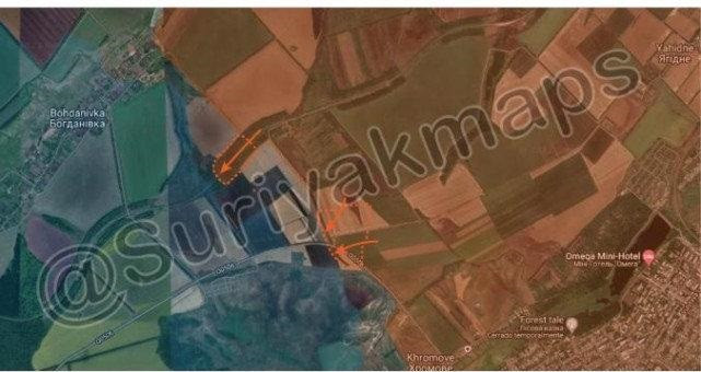 Trên hướng Bakhmut, theo thông tin của kênh thông tin Geroman, quân Nga được pháo binh yểm trợ, tiếp tục mở cuộc tấn công ác liệt vào sườn bắc và nam Bakhmut, đánh bật quân Ukraine ra khỏi làng Kleshchiyevka và áp sát làng Ivanovsky.