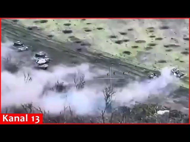 Trong sự hỗn loạn của trận chiến, các đơn vị Ukraine phải rút lui với tổn thất không chỉ do hỏa lực pháo binh Nga, mà cũng hứng chịu hỏa lực từ của chính pháo binh của Quân đội Ukraine, từ khu vực trung tâm và phía tây của Chasov Yar nã vào.