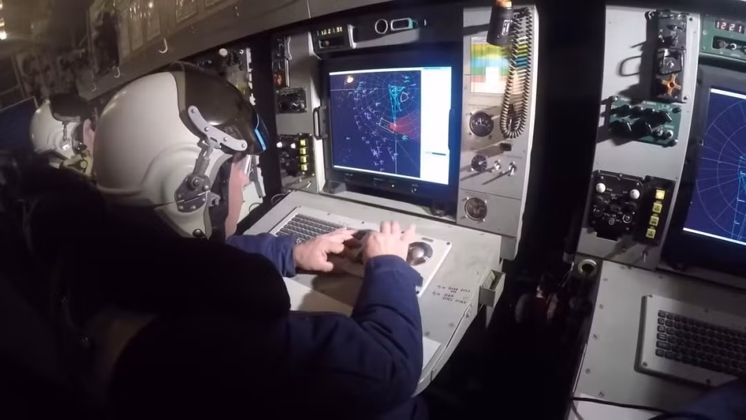 Do công nghệ đã rất cũ, nên Quân đội Nga liên tục nâng cấp số S-50U trong những năm gần đây, như thay thế hệ thống xử lý tín hiệu số, hệ thống máy tính trên không và hệ thống hiển thị; tuy nhiên radar vẫn là loại Bumblebee, loại radar ba tọa độ cũ.