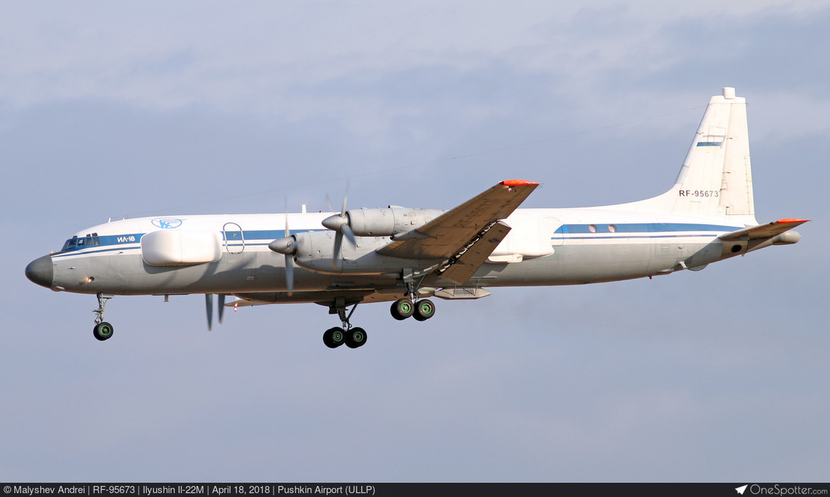 Máy bay chỉ huy không quân IL-22 có thể giám sát chiến trường trong thời gian thực và chỉ huy các hoạt động chiến đấu; đồng thời có khả năng giám sát và can thiệp vào các hệ thống liên lạc, chỉ huy của đối phương. 