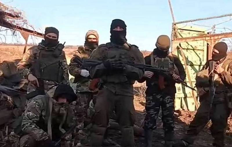 Trên hướng chiến trường Donetsk, các khu vực xung quanh Maryinka và Avdevka quân đội Nga đã nhận được tin tốt; điều này sẽ rất hữu ích cho các trận chiến đô thị trong tương lai. Tại mặt trận Bakhmut, quân đội Nga đang truy quét tàn quân của quân đội Ukraine ở phía đông trung tâm thành phố.