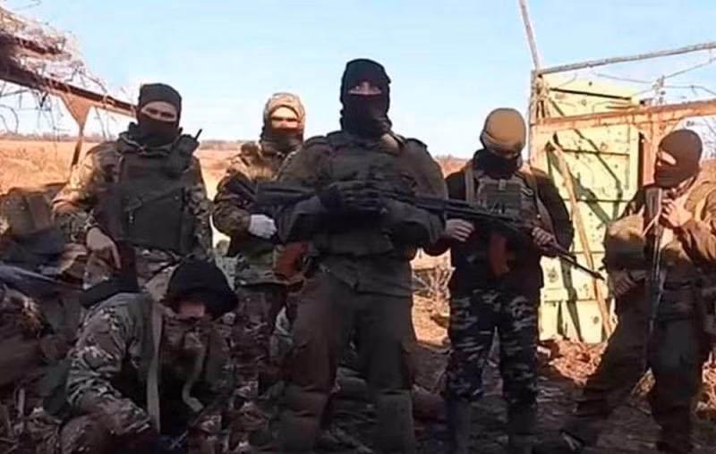 Trên hướng chiến trường Donetsk, các khu vực xung quanh Maryinka và Avdevka quân đội Nga đã nhận được tin tốt; điều này sẽ rất hữu ích cho các trận chiến đô thị trong tương lai. Tại mặt trận Bakhmut, quân đội Nga đang truy quét tàn quân của quân đội Ukraine ở phía đông trung tâm thành phố.