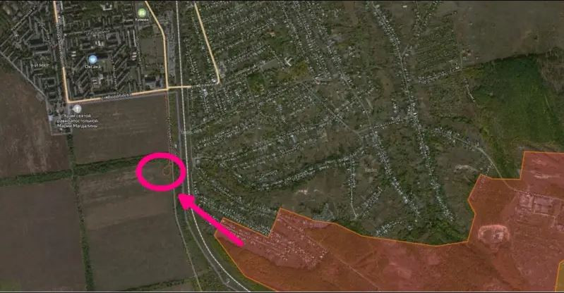 Theo thông tin mới nhất, quân Nga đã kiểm soát khu nghỉ dưỡng "Royal Hunt", dinh thự mùa hè "Skotova Tower" và hàng loạt hệ thống phòng thủ ở phía tây bắc Khu công nghiệp Promka. Quân Ukraine rút lui về tuyến phòng thủ mới cạnh khu dân cư Avdiivka.