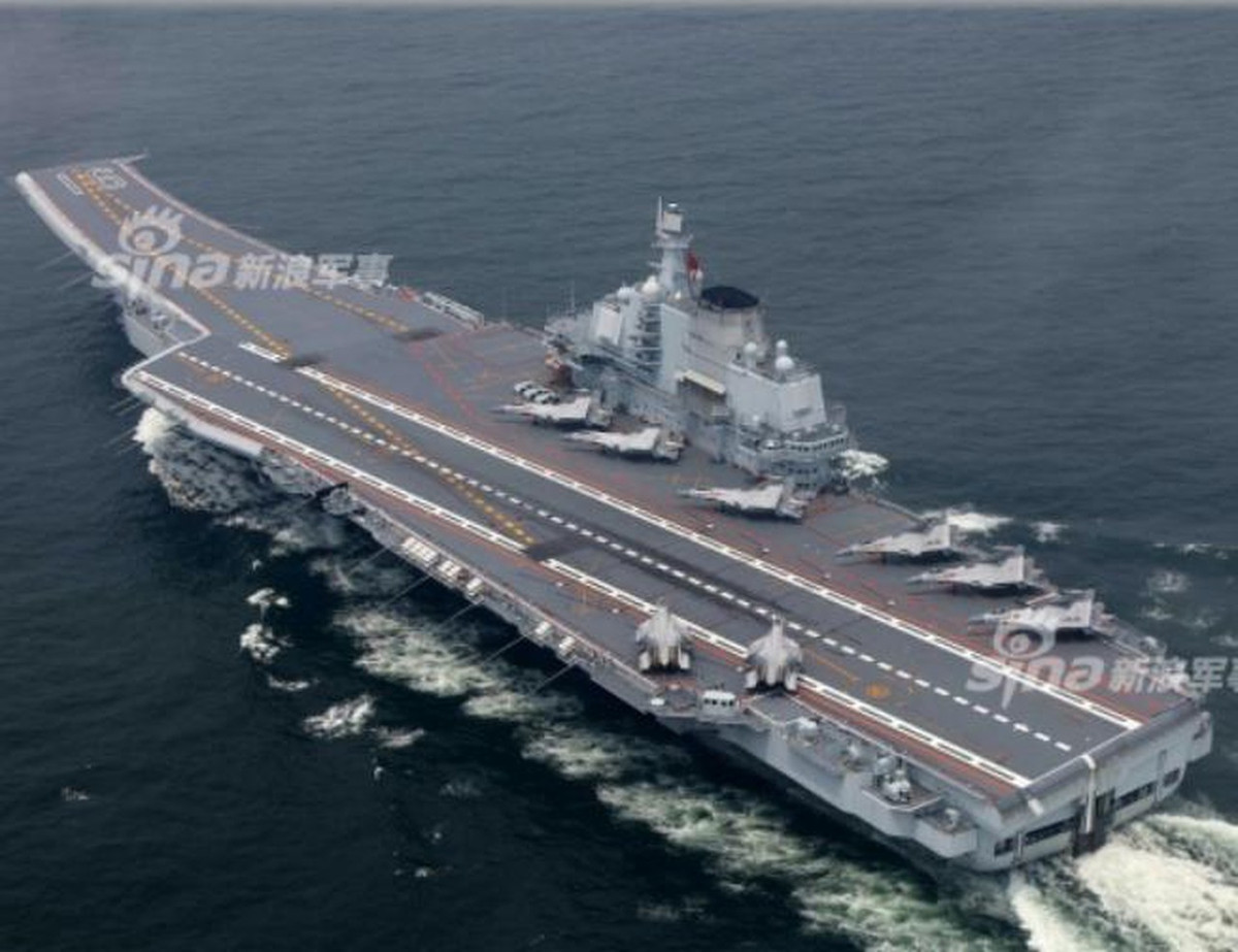 Hiện Trung Quốc đã là lực lượng hải quân lớn nhất thế giới về số lượng tàu, nhưng sức mạnh kém xa Hải quân Mỹ; đặc biệt là chất lượng tàu chiến cũng như kinh nghiệm hoạt động biển xanh.