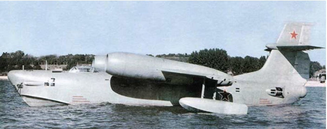 Việc chế tạo thủy phi cơ phản lực đầu tiên của Liên Xô là ý tưởng của văn phòng Beriev và được sự ủng hộ của lãnh đạo Quân đội Liên Xô. Quá trình phát triển đã mất 4 năm, vào năm 1951, chiếc thủy phi cơ thử nghiệm đầu tiên có tên R-1 ra đời.