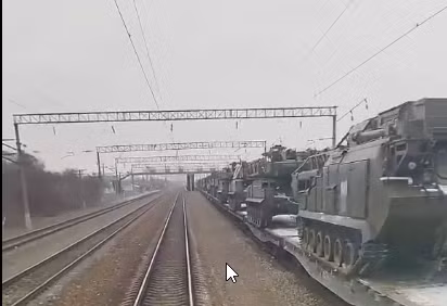 Hiện tại tất cả các hệ thống phòng không Buk của Nga được triển khai theo hướng này, sẽ được bố trí tại một doanh trại quân sự nằm gần biên giới Ukraine. Đồng thời không có bình luận chính thức nào từ Bộ Quốc phòng Nga, liên quan đến việc tập trung nhiều thiết bị quân sự như vậy.