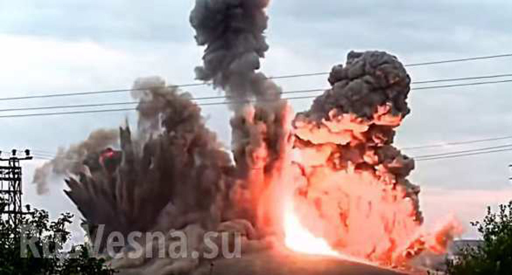 Nhiều chỉ huy chiến trường của Quân đội Ukraine tại Bakhmut kêu gọi phản công càng sớm càng tốt, vì quân phòng thủ Ukraine tại đây đã không thể chịu nổi thương vong nặng nề. Theo họ, việc Nga không kích Bakhmut khiến quân đội Ukraine bị loại khỏi vòng chiến đấu từ 400 đến 500 người mỗi ngày.