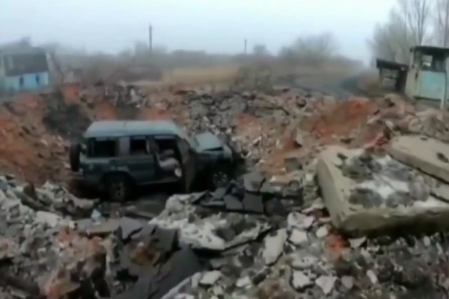 Hiệu quả của việc chuyển đổi bom hàng không thông thường thành bom lượn chính xác mang lại hiệu quả ngay lập tức và do đó, Nga đã thay đổi chiến thuật tại Bakhmut. Trong các thông tin của các phương tiện truyền thông Nga, tỷ lệ xuất hiện của Không quân Nga tại các chiến trường trọng điểm của Ukraine đã tăng lên nhanh chóng. 