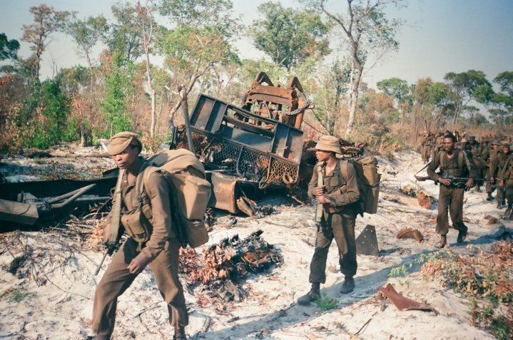 Nhưng FAPLA cũng khiến cuộc tiến công của SADF và UNITA bị chậm lại và phải chịu thương vong ngày càng lớn trước những người Angola và Cuba cố thủ. Chỉ huy cấp cao của SADF thấy rõ rằng việc tiêu diệt lực lượng Cuba và FAPLA không đáng để thương vong thêm. Việc tạm dừng cuối cùng đã được đưa ra vào cuối tháng 3/1988 (còn nữa). Nguồn ảnh: Warhistory.