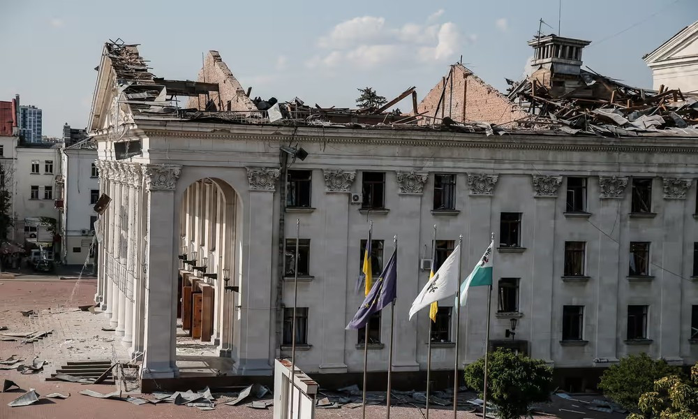 Đòn tấn công bằng tên lửa Iskander của Nga vào Chernihiv, mục tiêu là địa điểm triển lãm UAV. Sự kiện này được trung tâm huấn luyện điều hành UAV của Ukraine công bố và do đó trở thành mục tiêu tấn công tên lửa Nga. Đòn tấn công đã giáng một đòn cực kỳ nặng nề vào khả năng duy trì của Ukraine.