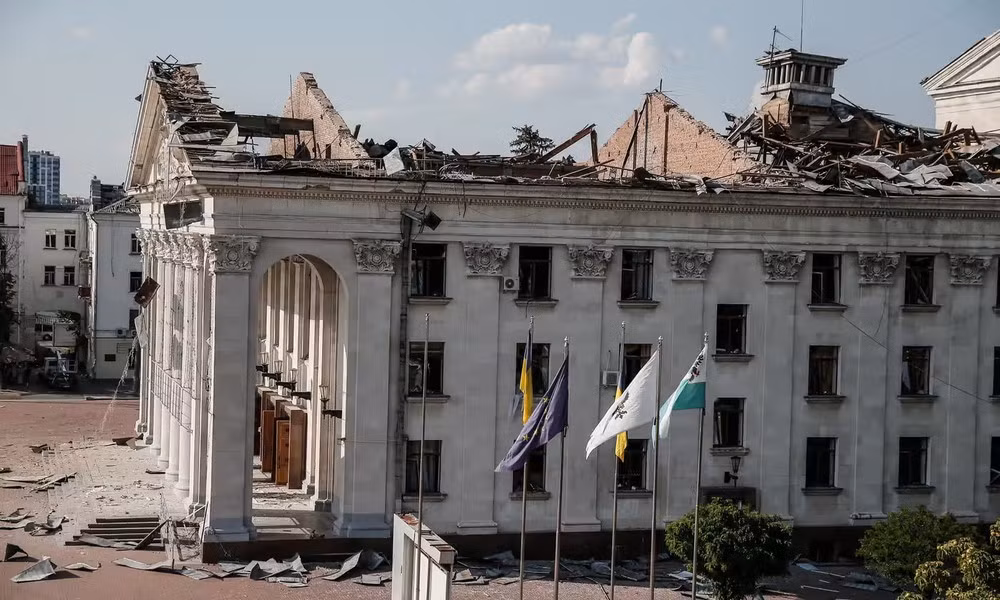 Đòn tấn công bằng tên lửa Iskander của Nga vào Chernihiv, mục tiêu là địa điểm triển lãm UAV. Sự kiện này được trung tâm huấn luyện điều hành UAV của Ukraine công bố và do đó trở thành mục tiêu tấn công tên lửa Nga. Đòn tấn công đã giáng một đòn cực kỳ nặng nề vào khả năng duy trì của Ukraine.