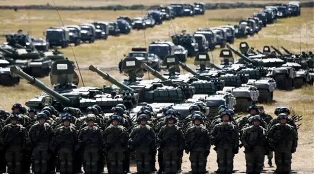 Mới đây, động thái lớn của Điện Kremlin một lần nữa thu hút sự chú ý của toàn cầu, khi Nga chính thức ký lệnh mở rộng quy mô quân đội, thông báo bắt đầu từ ngày 1/12 năm nay, Lực lượng Vũ trang Nga sẽ tăng thêm 180.000 quân, nâng tổng số lên 1,5 triệu quân. Theo giải thích của Điện Kremlin, quyết định này của Nga hay là một “biện pháp phòng ngừa”?