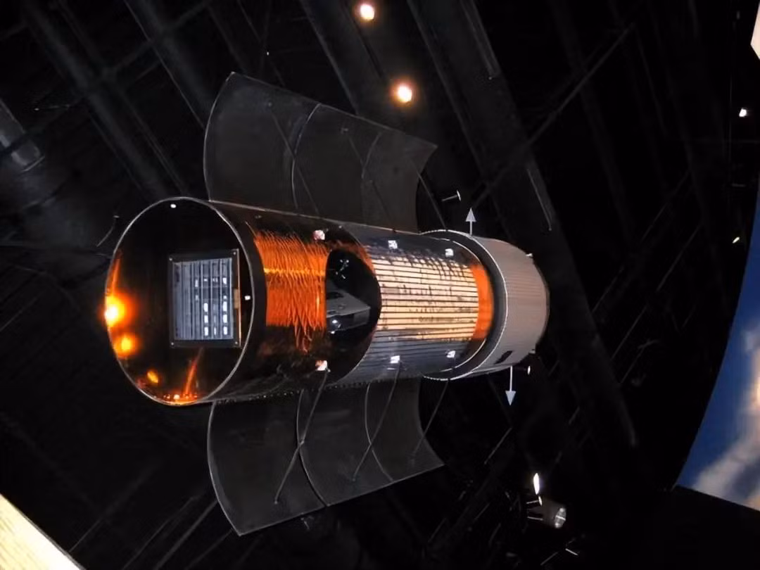 Cach ve tinh My giam sat moi hoat dong cua Nga o Ukraine-Hinh-2