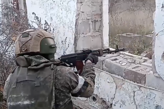 Bộ Quốc phòng Nga vào ngày 18/9 cho biết, Quân đội Nga đã kiểm soát một số khu định cư ở khu vực Donetsk vào ngày hôm đó và tấn công các kho đạn của Quân đội Ukraine, các trạm tác chiến điện tử, đài radar trinh sát pháo binh và các mục tiêu khác. Lực lượng phòng không Nga đã đánh chặn nhiều tên lửa, bom và UAV của Ukraine. Ngoài ra, Quân đội Nga còn đẩy lùi cuộc tấn công của Ukraine ở khu vực Kursk.