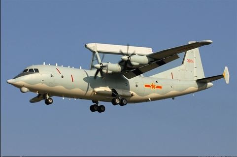 Y-8 cũng là một trong những máy bay vận tải quân sự lớn nhất Trung Quốc, trước khi máy bay vận tải hạng nặng Y-20 ra đời. Máy bay này chủ yếu được sử dụng để vận chuyển quân và cải hoán thành các phương tiện trinh sát trên không. 