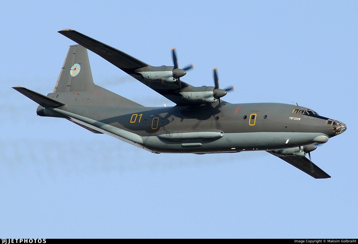 Y-8 là máy bay vận tải do Công ty máy bay Thiểm Tây của Trung Quốc sản xuất. Nguyên mẫu của nó là máy bay Antonov An-12 của Công ty Antonov của Liên Xô. Đây là loại máy bay vận tải hạng trung, sử dụng 4 động cơ cánh quạt.