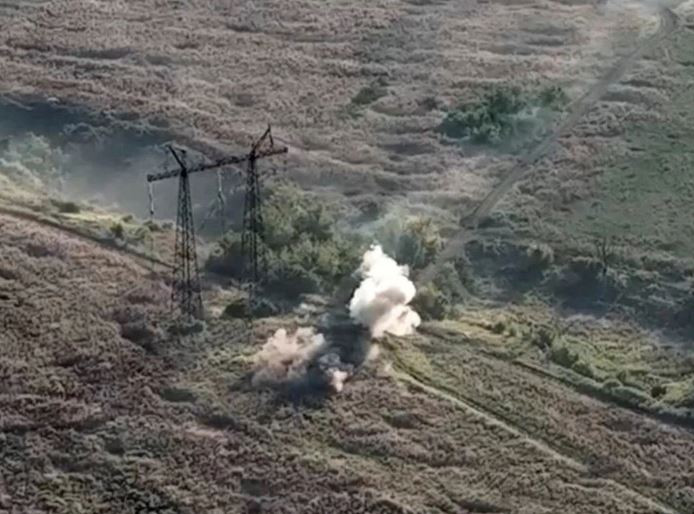 Lữ đoàn bộ binh cơ giới số 132 của Quân đoàn Donetsk chiến đấu trên hướng Arkhanhel's'ke ở phía đông bắc Ocheretine; trong khi Lữ đoàn bộ binh cơ giới số 1 đóng vai trò là lực lượng dự bị của mặt trận.