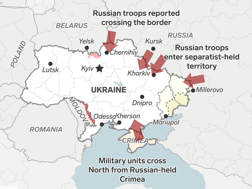 Sau đợt hỏa lực tên lửa đầu tiên, Quân đội Nga tiến công theo ba hướng chủ yếu đó là: Hướng thứ nhất là hướng Donbass, nhằm chiếm toàn bộ khu vực Donbass, do lực lượng dân quân DPR và LPR tiến hành.