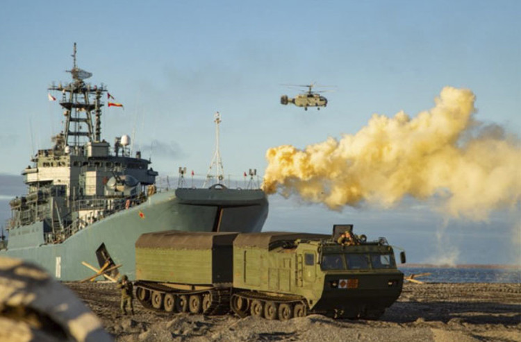 Các bên “phô diễn cơ bắp”, biển Bắc nóng lên từng ngày! - Hình 3 Cac ben “pho dien co bap”, bien Bac nong len tung ngay!-Hinh-3