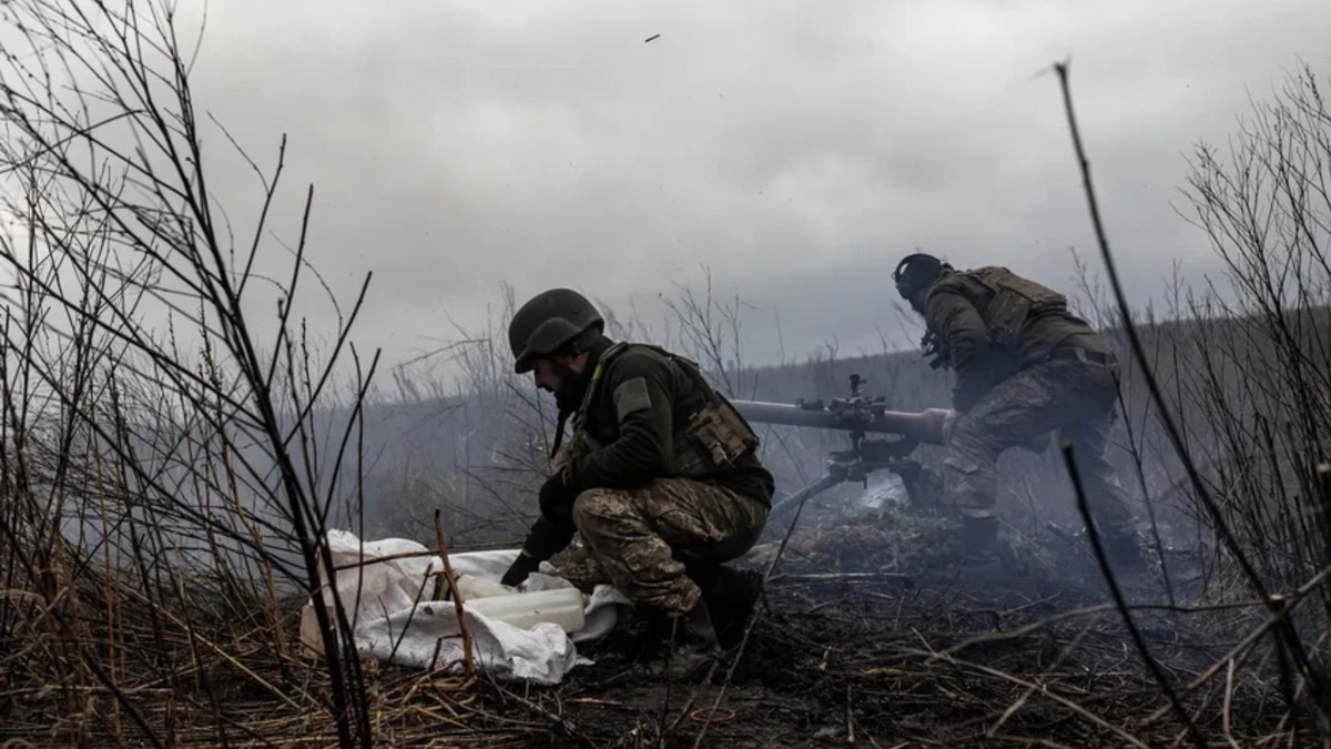 Hiện có thông tin cho biết, Quân đội Ukraine liên tục chuyển quân tiếp viện đến khu vực Volchansk và Liptsy; trong đó Lữ đoàn 101 của Ukraine đã được tăng viện cho hướng Volchansk.
