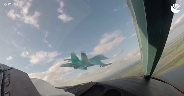 Theo người phát ngôn của lực lượng phòng không, không quân Ukraine, Đại tá Yuriy Ignat, lối thoát duy nhất để Ukraine chống lại bom dẫn đường của Nga mà các tướng Ukraine nhìn thấy, đó là “giảm số lượng máy bay” của Nga trên không.