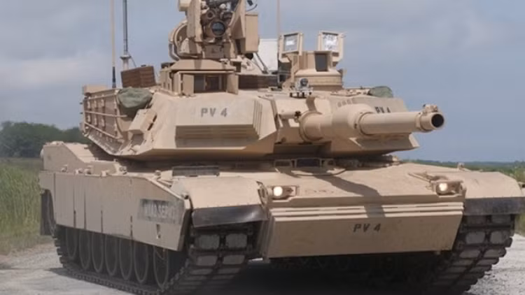 Trên các khung video được giới thiệu, người xem có thể thấy việc các đoàn tàu vận chuyển xe tăng hạng nặng M1A2 Abrams và xe chiến đấu bộ binh Bradley về phía biên giới Ukraine. Hiện tại vẫn chưa biết số vũ khí trên được bố trí ở đâu và hành động trên của Mỹ khiến tình hình càng thêm căng thẳng.