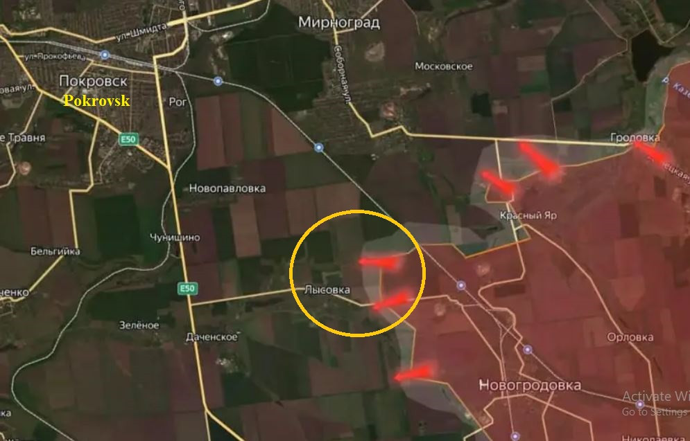 Theo kênh quân sự Military Chronicle trên mạng xã hội Telegram, ngày 13/9 , biệt kích Nga được phát hiện tại làng Sukhoi Yar, chỉ cách Pokrovsk quân chưa đầy 3 km. Trong khi Quân đội Nga đang tấn công Lysivka bên cạnh, cố gắng cắt đứt đường cao tốc E50 từ Selydove đến Pokrovsk.