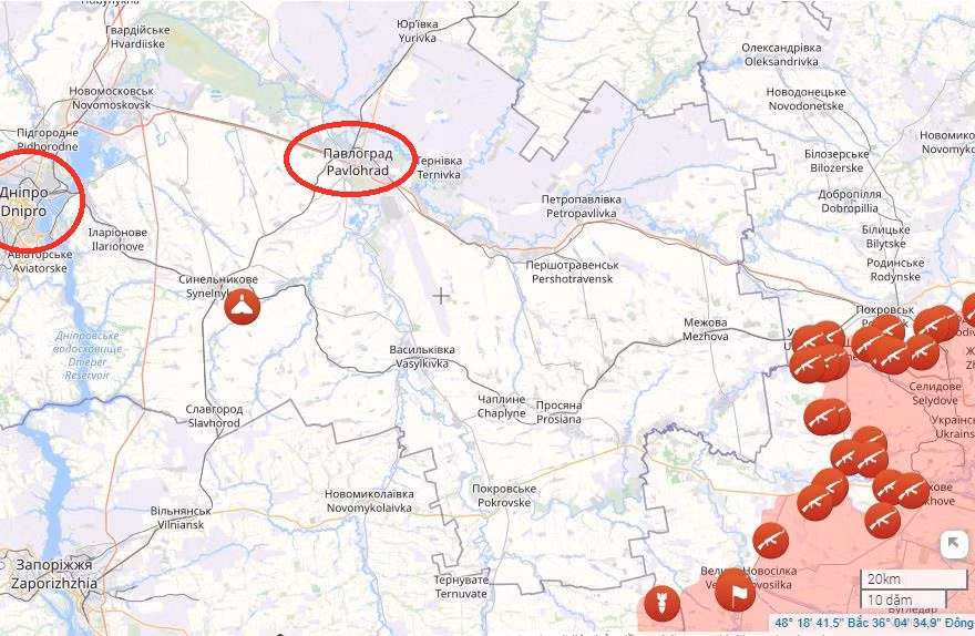 Khu đô thị lớn tiếp theo nằm sâu bên trong tỉnh Dnipropetrovsk là Pavlograd, một căn cứ quân sự lớn của Ukraine. Khu vực này cũng bao gồm Dnipro, thành phố lớn thứ tư của Ukraine. Bộ Quốc phòng Nga hôm chủ nhật đã tuyên bố chiếm làng Yantame ở vùng Donetsk, cách Pokrovsk khoảng 50km về phía nam. Từ Yantarnoye tới tỉnh Dnipropetrovsk chỉ còn khoảng 6,5km. 