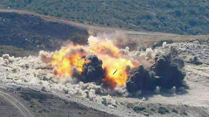 Dưới sự chi viện của pháo binh hạng nặng và sức mạnh không quân, quân đội Nga tiếp tục tấn công vào vị trí của quân đội Ukraine; việc tác động với cường độ hỏa lực cao như vậy, khiến quân đội Ukraine rất khó chống đỡ.