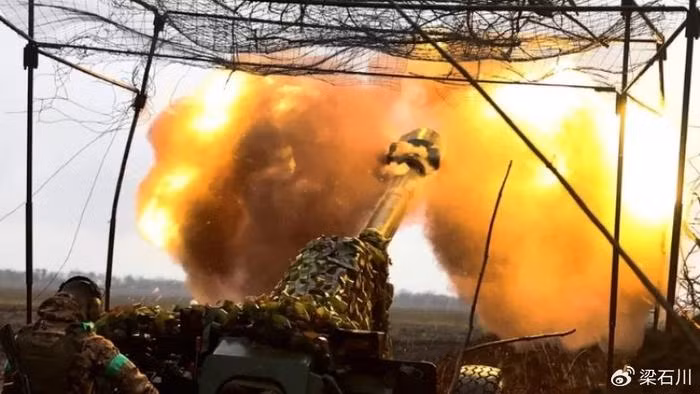 Cuộc di chuyển của Quân đội Nga về phía thành phố Zaporozhye trở nên rõ ràng hơn, sau khi quân Nga nắm quyền kiểm soát khu dân cư Levadno, và tình hình phát triển bất lợi cho Kiev. Hiện tại, họ đang bắt đầu tấn công trinh sát, nhằm đánh giá khả năng phòng thủ của Quân đội Ukraine theo các hướng Novindarovka và Rivnepol.