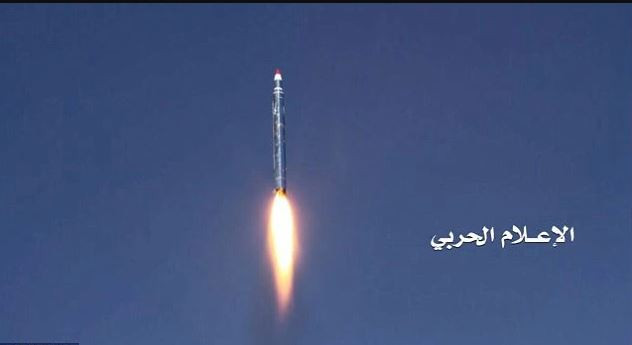 Giờ đây, lực lượng vũ trang Houthi ở Yemen đã nổ súng vào Israel, thể hiện sự tức giận mạnh mẽ nhất từ thế giới Ả Rập. Hãng tin Al Jazeera của Qatar đưa tin, lực lượng vũ trang Houthi của Yemen đã phóng ít nhất 3 tên lửa hành trình và nhiều UAV cảm tử tầm xa để tấn công Israel.