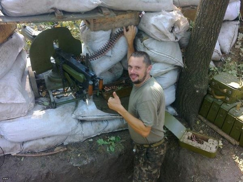 Điều này lý giải tại sao Quân đội Ukraine phải sử dụng vũ khí trong Chiến tranh thế giới và phải xin viện trợ vũ khí; mặc dù họ được kế thừa kho vũ khí khủng từ Quân đội Liên Xô trước kia, có thể trang bị cho đội quân đến 10 triệu người.