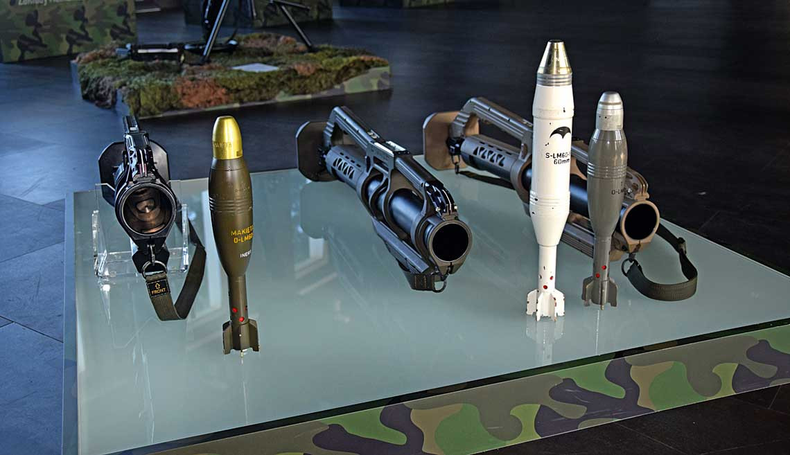 Đạn của súng cối LMP-2017 sử dụng chủ yếu là đạn chiếu sáng S-LN60 và đạn nổ phá sát thương O-LM60, đều là loại 60mm, uy lực của chúng không nên xem thường.