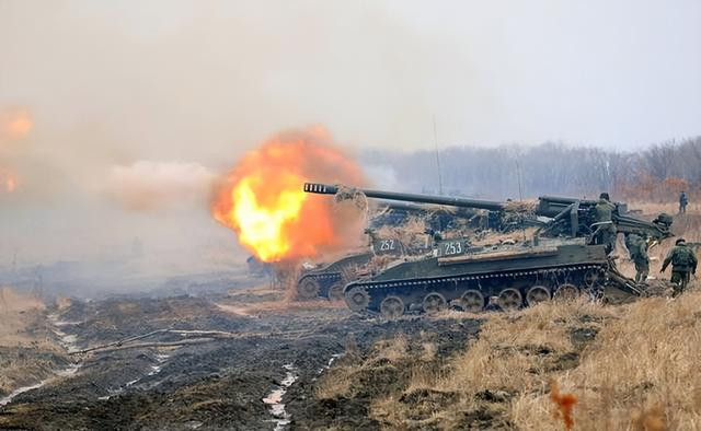 Bộ Quốc phòng Nga cho biết, các mục tiêu tại Vuhledar đã bị bao phủ bởi hỏa lực dữ dội của quân Nga. Hiện sở chỉ huy Lữ đoàn 1 “Cận vệ Tổng thống Ukraine” và trung tâm trinh sát điện tử của lữ đoàn ở ngoại ô phía đông thành phố Vuhledar, đã bị phá hủy bởi đạn pháo dẫn đường hạng nặng Hyacinth-B của quân Nga. 