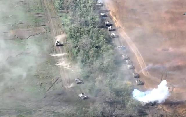 Việc Quân đội Ukraine triển khai Lữ đoàn 1 “Cận vệ Tổng thống” ở Vuhledar cho thấy tầm quan trọng của khu vực này. Theo các chuyên gia Mỹ, cuộc tấn công của Nga từ Pavlovka đến Marinka (cự ly 27 km), sẽ dẫn đến việc các đơn vị quan trọng của lực lượng vũ trang Ukraine bị bao vây.